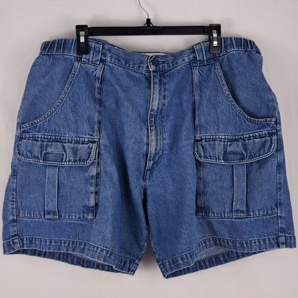 Savane Unplugged med wash hiking cargo front pockets Size 40 W denim shorts